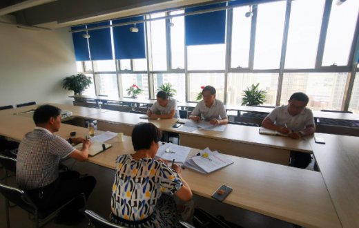 市国资委党建工作检查组对我公司上半年党建工作进行检查