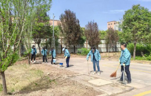 党员引领作表率  义务劳动践初心 —— 宝鸡四通驾驶人智能考试有限公司组织开展义务劳动